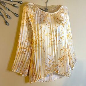 Elegant Alfani White & Yellow Printed Pleated Top In Gorgeous Lily Floret